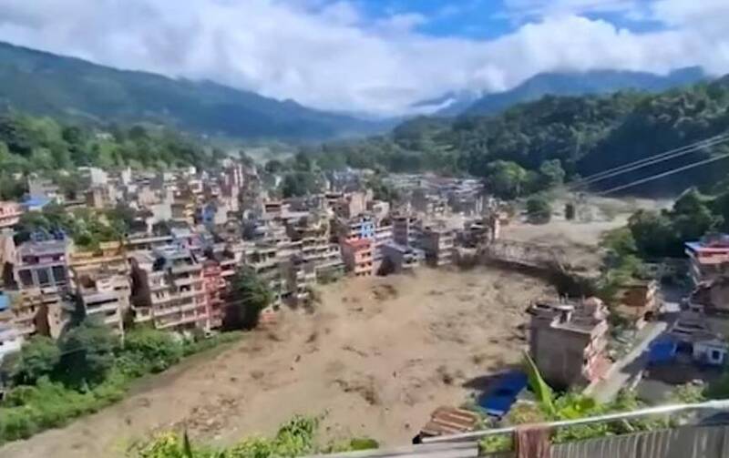 尼泊爾喜馬拉雅冰川於日前發生局部崩塌，並引發災難性土石流。（作者提供） 