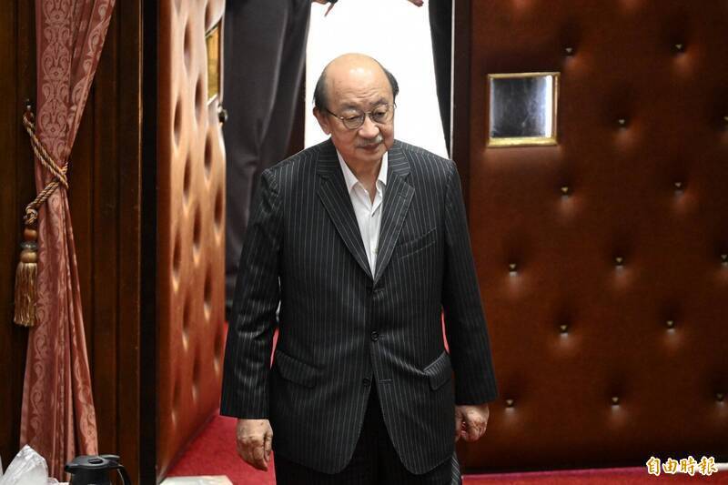 李忠憲的思考》下台的智慧，上台的熱情——從柯建銘想到政治的重量 – 自由評論網