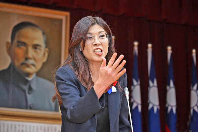 社論》不接受統一，就變成烏克蘭？