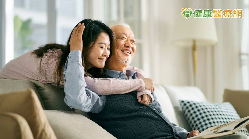 健康醫療網》別忘了自己也曾迷惘！「高級大人」掌握4招 助力年輕人跨越人生關卡