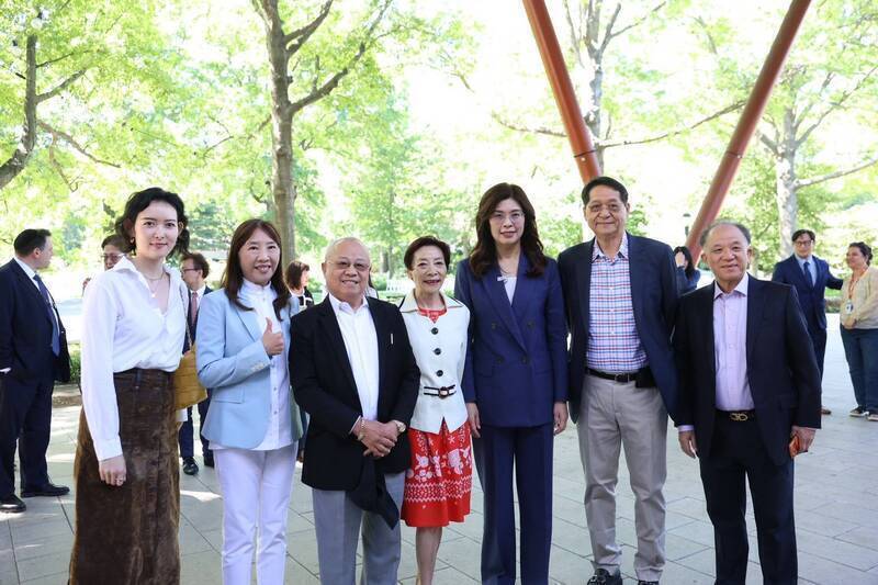 林修民 半導體看天下》讓鄭麗文主席跟美國政治高層合影的方法