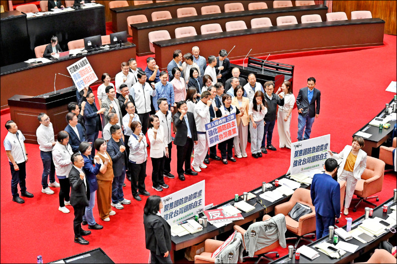 社論》國家防衛不容淪為政黨利益工具