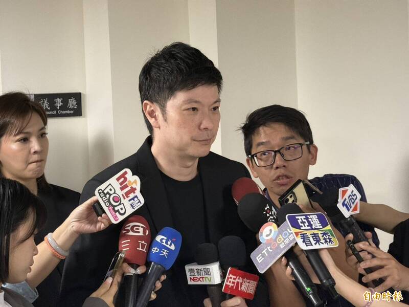 自由開講》特權不必亮身分,李柏毅該反省的是對醫療專業的傲慢